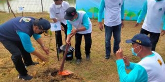 Peringatan Hari Air Sedunia ke-30 di Pamekasan, Tanam Pohon dan Tabur Benih Ikan di Waduk Samiran