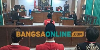 Dua Terdakwa Pembunuhan Sekdes Sidonganti Divonis 15 dan 10 Tahun Penjara