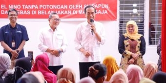 Dampingi Jokowi Salurkan BLT El Nino di Banyuwangi, Gubernur Khofifah: Terima Kasih Pak Presiden