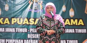 Di Lamongan, Khofifah Ajak Masyarakat Perbanyak Shodaqoh dan Semangat Jemput Lailatul Qadar