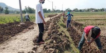 Terima Program PISEW, Desa Broto Ponorogo Garap Jalan Desa