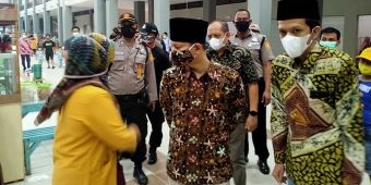 Bupati Arifin Resmikan Operasional Pasar Pon Trenggalek