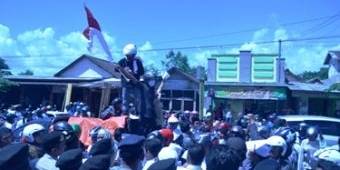 Dinilai Tak Independen, KPU Bondowoso Didemo Berbagai Elemen