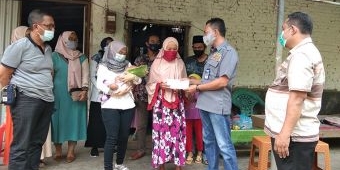 Peduli Kondisi Bayi Arsifa yang Kelopak Matanya Tak Bisa Dibuka, Exindo Jatim 57 Berikan Bantuan