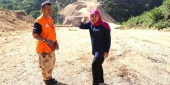 Gubernur Khofifah Offroad Jelajahi Jalan Lingkar Selatan Sepanjang Pantai Selatan Malang