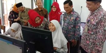 Wali Kota Mojokerto Tinjau Infrastruktur Sekolah dan Launching TIK SMPN 4
