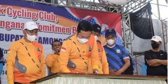 Bupati Lamongan Komitmen Tingkatkan Mutu Pendidikan