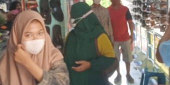 Masuk Level 1, Perumda Pasar Lamongan Tetap Terapkan Prokes kepada Pedagang dan Pengunjung Pasar