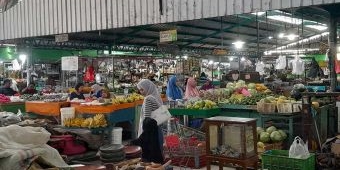 Pedagang Keluhkan Sepinya Pasar Induk Mimbaan Situbondo