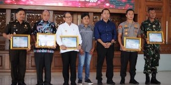 Puncak HPN 2020, PWI Tuban Serahkan Award Kepada Instansi dan Perusahaan Terbaik