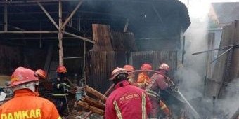 Bakar Sampah, Gudang di Kota Malang Dilalap Si Jago Merah