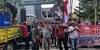 Pemuda Jombatan Desak Evaluasi Disdagrin Jombang soal Dugaan Pungli di Kawasan Jokul