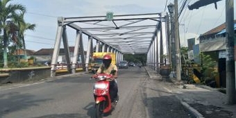 Jembatan Kedunglarangan Pasuruan Kembali Dibuka, Kendaraan Besar Diimbau Lewat Jalan Tol