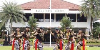 Sendratari Kadiri dan Seni Reog Jaran Panoleh Tampil di Balai Kota Kediri