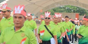 Sambut HUT RI dan MA Ke-80, Pengadilan Kota Madiun Gelar Jalan Sehat dan Public Campaign
