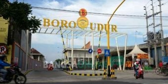 Diskriminasi Busana Karyawati, Manajemen Borobudur dan Keraton Jombang Dikecam