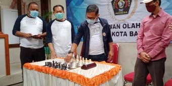 Wartawan Olahraga Otak Lewat Turnamen Catur Siwo PWI Kota Batu