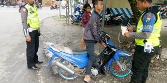 Jelang Tahun Baru, Satlantas Polres Bojonegoro Buru Pengguna Knalpot Brong