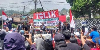 Tolak Alih Fungsi Hutan, Ribuan Warga Tretes Pasuruan Gelar Aksi Suarakan Upaya Perusakan Lingkungan