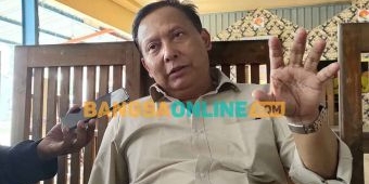 Peringati HUT ke-50, DPC PDIP Kabupaten Kediri Gelar Tumpengan dan Aksi Tanam 1.000 Pohon