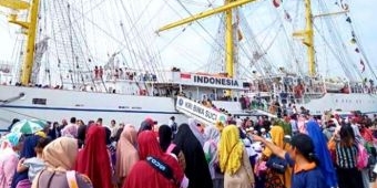 ​Sang Legenda KRI Dewaruci Ikut Meriahkan Garuda di Lautku