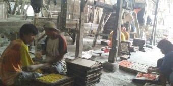 Berkunjung ke Sentra Produksi Kerupuk Lembang di Bangilan