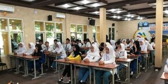 Polres Pasuruan Gelar Penyuluhan Narkoba di SMKN 1 Bangil, Ajak Siswa Jadi Duta Anti-Narkoba