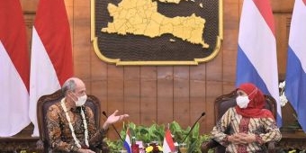 Terima Kunjungan Dubes Belanda, Gubernur Khofifah Ajak Kerja Sama Water and Waste Management System