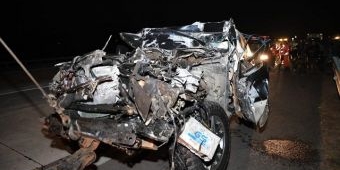 Mobil Kapolres Tulungagung Kecelakaan di Tol Sumo, Istri dan Ajudan Meninggal