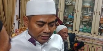​Komedian Yadi Sembako Merinding Lihat Antusias Ribuan Warga Surabaya Bersalawat