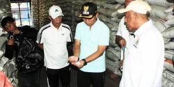 Sidak Pasar Besar dan Bulog, Mas Nawawi : Harga Bahan Pokok di Kota Pasuruan Terkendali