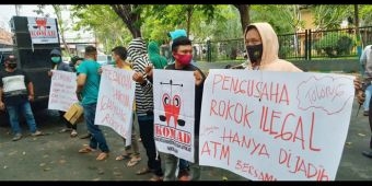 Diduga Ada Mafia, Bea Cukai Madura Didemo Komad, Puluhan Wartawan Dilarang Masuk