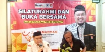 Anggota DPRD Surabaya Johari Mustawan Buka Puasa Bersama Jurnalis, Soroti Pemblokiran KTP dan KK
