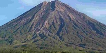Prakiraan Cuaca Lumajang Hari ini Jumat, 29 Agustus 2025: Suhu 20-24°C, Kecepatan Angin 13.4 m/s