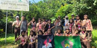 Anggota Saka Wanabakti Kediri dikenalkan Jenis Pohon dan Satwa di Alas Simpenan