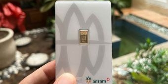 Merangkak Tipis, Simak Perubahan Harga Emas Antam per 17 Juli 2025