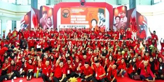 Targetkan 15 Kursi di 2029, Dhito Wajibkan Struktur PDIP Kediri Diisi 20 Persen Gen Z