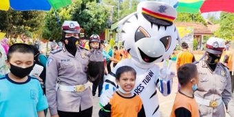 Sambang Sekolah, Polres Tuban Beri Motivasi dan Edukasi Pencegahan Covid-19 Siswa Disabilitas