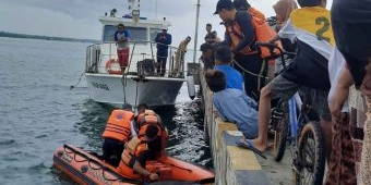 Tim Gabungan Lakukan Pencarian ABK KM Harapan Baru yang Hilang di Perairan Jumiang Pamekasan