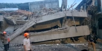 Musala di Ponpes  Al-Khoziny Sidoarjo Ambruk Usai Salat Asar
