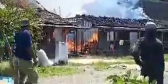 Ditinggal Panen Padi, Empat Rumah dan 1 Ekor Sapi di Bojonegoro Ludes Terbakar