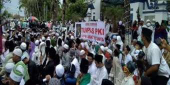 Datangi Kantor DPRD Sampang, ​Ulama Khos dan Habaib Demo Tolak RUU HIP