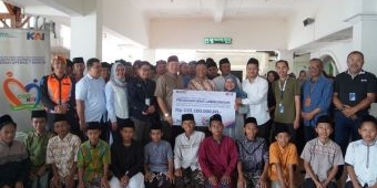 Di Hari Santri 2025, KAI Daop 7 Beri Diskon Tarif 10 Persen dan Bantuan untuk Ponpes
