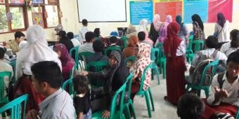 Hari Pertama PPDB SMPN di Gresik, Calon Siswa Serbu Sekolah Favorit