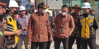 Pastikan Betonisasi Jalan Sesuai Rencana, Bupati Sidoarjo Bakal Kerap Sidak