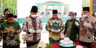 Bupati Lamongan Hadiri Peletakan Batu Pertama Klinik Kesehatan NU