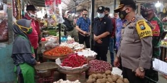 Jelang Nataru, Forkopimda Trenggalek Gelar Sidak ke Beberapa Pasar