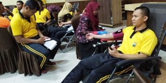 ​Peringati HPN, Polres Pamekasan Bersama Forum Wartawan Pamekasan Gelar Donor Darah