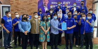 Kompak Naik Bus, 30 DPC Daftarkan Bayu Airlangga Sebagai Calon Ketua Demokrat Jatim ke DPP