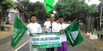 Sambut Hari Santri Nasional, Ratusan Santri di Sumenep Ikuti Gerak Jalan Salawat